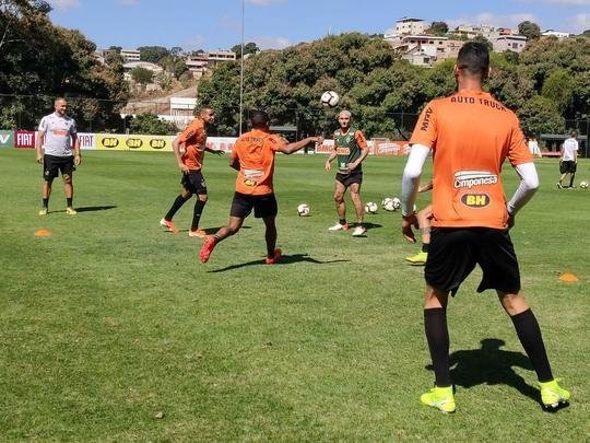 Jogadores do Atlético treinaram na manhã deste domingo, em preparação para jogo contra La Equidad-COL