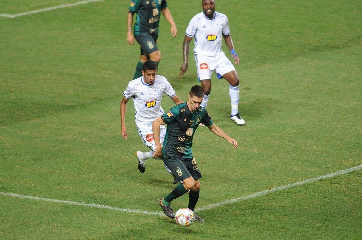 Fotos do jogo entre Amrica e Cruzeiro, no Independncia, em Belo Horizonte, pela 25 rodada da Srie B do Brasileiro