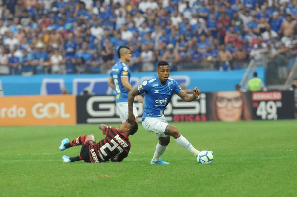 Cruzeiro e Flamengo se enfrentaram pela 20 rodada do Campeonato Brasileiro