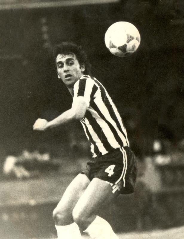 Nelinho ficou no Atltico de 1982 a 1988. Nesse intervalo, ganhou quatro estaduais e continuou colocando em prtica sua qualidade na bola parada. O lateral marcou 52 gols em 274 jogos.