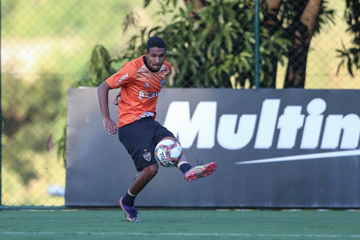 Com novo uniforme de treino, Atlético fechou nesta sexta-feira sua preparação para enfrentar o Athletic, às 19h deste sábado, no Independência, pela 11ª rodada do Campeonato Mineiro