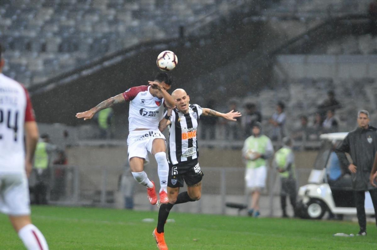 Fotos do primeiro tempo do jogo entre Atltico e Coln, no Mineiro, pela semifinal da Copa Sul-Americana