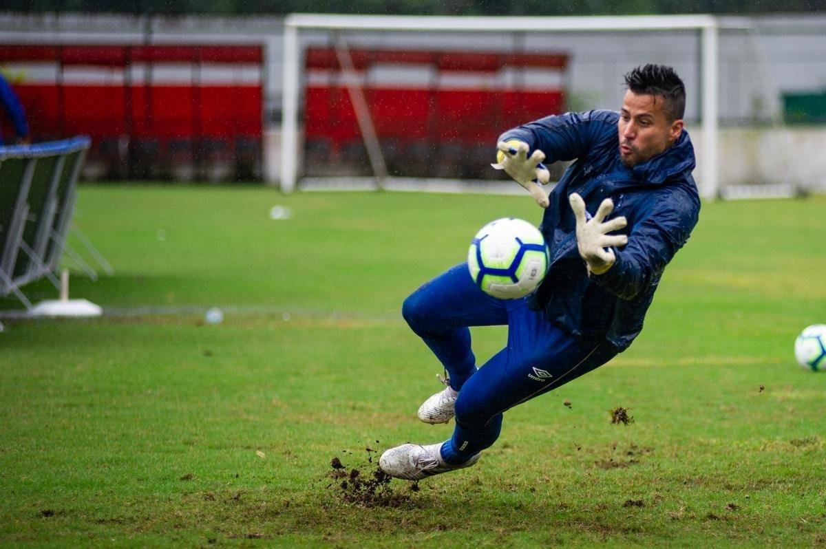 Imagens do treinamento do Cruzeiro no Rio de Janeiro