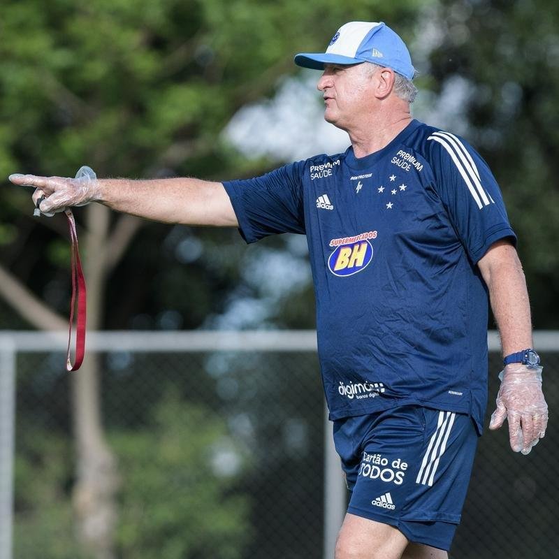 Fotos do treino do Cruzeiro desta quinta-feira, 19/11, na Toca da Raposa II