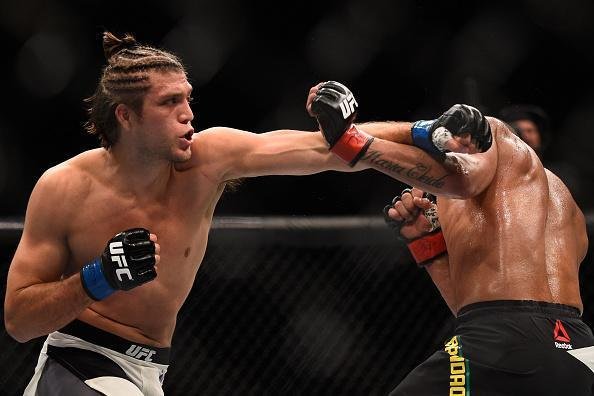 Brian Ortega venceu Diego Brandão por finalização no terceiro round