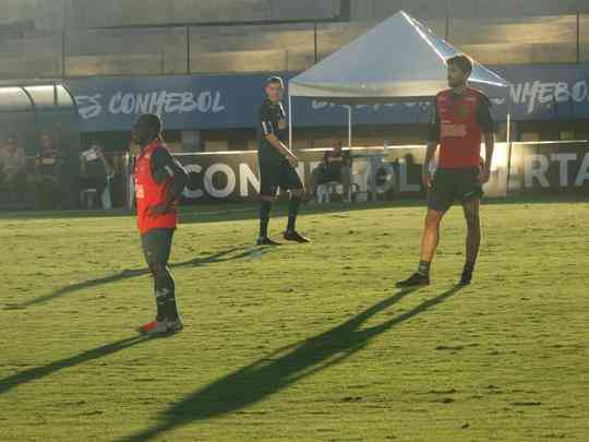 Fotos do treino do Atltico no Paraguai