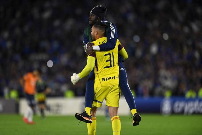 Millonarios-COL venceu Universidad Católica-EQU por 2 a 1 e será adversário do Atlético na terceira fase da Libertadores