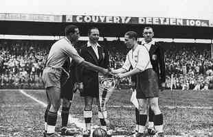 1938 - O primeiro uniforme reserva do Brasil em Copas do Mundo foi um azul celeste, improvisado para partida contra a Polnia em 1938