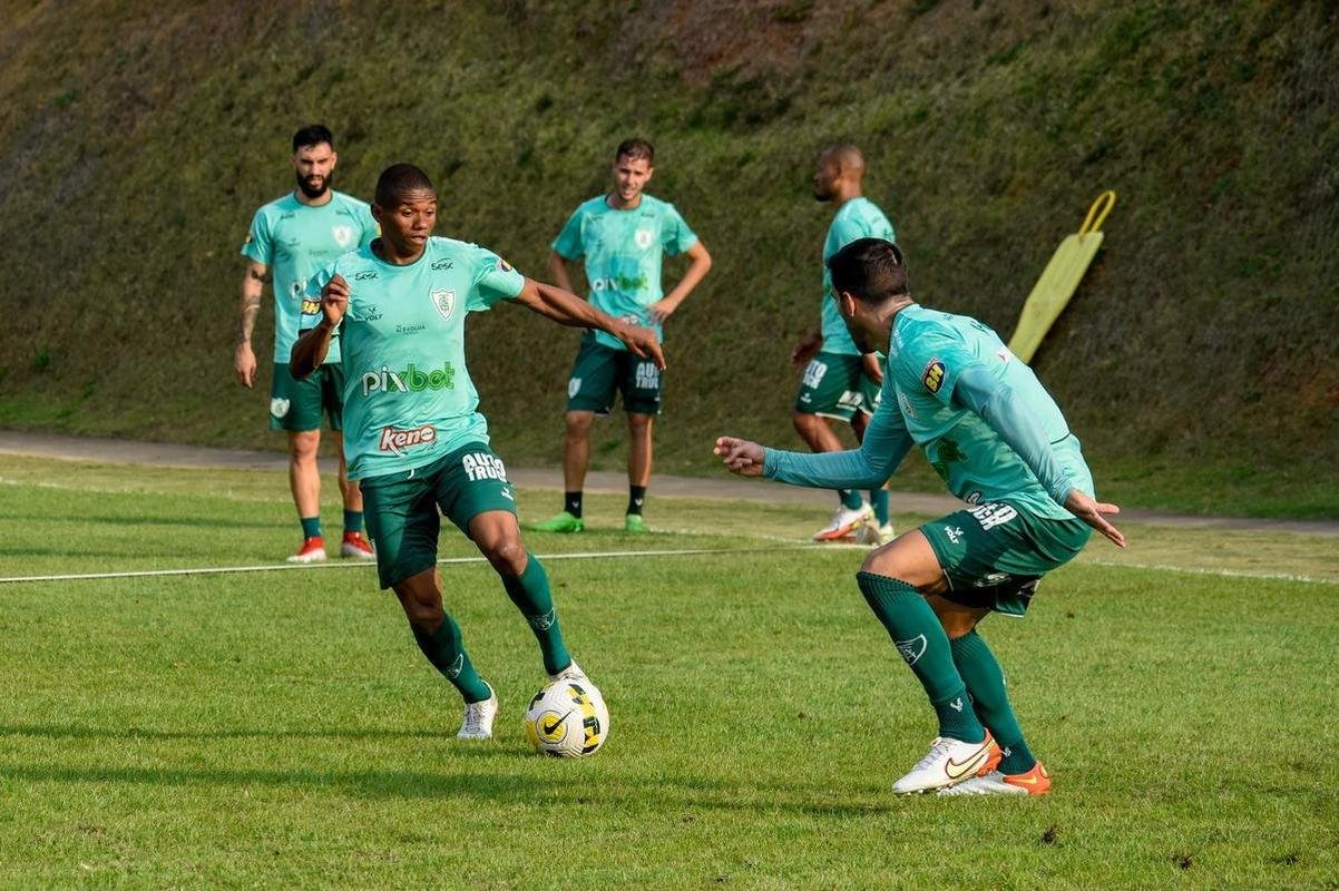 Amrica segue em preparao para enfrentar o Corinthians