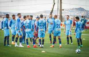 Fotos do treino do Cruzeiro desta sexta-feira, na Toca da Raposa II (Vinnicius Silva/Cruzeiro E.C)