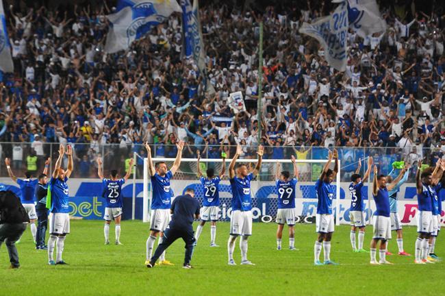 O Cruzeiro goleou o Náutico por 4 a 0 no Independência, em Belo Horizonte, na 26ª rodada da Série B