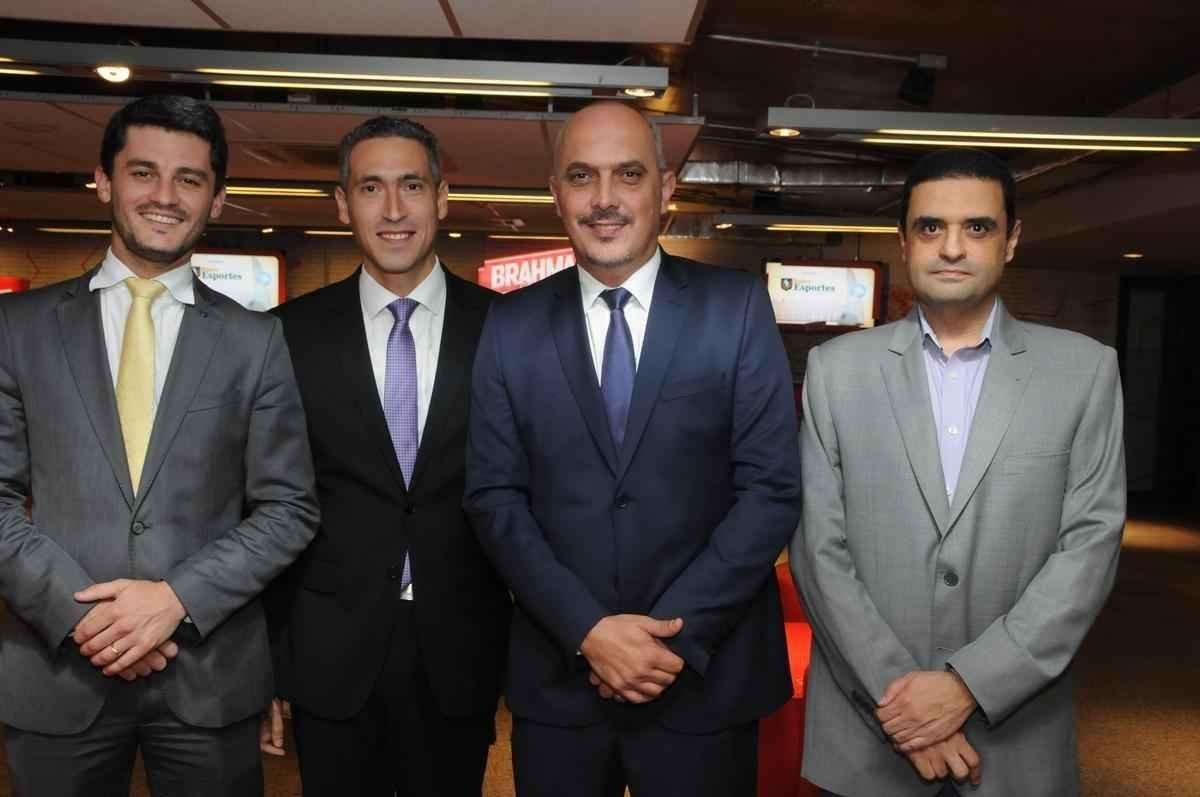 Personalidades na cerimnia do 16 Trofu Tel Santana