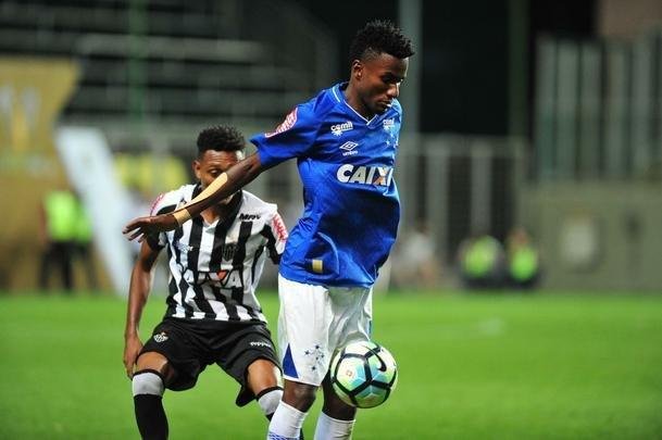 Cruzeiro vence Atltico por 4 a 2 nos pnaltis e conquista a Supercopa Sub-20, no Independncia