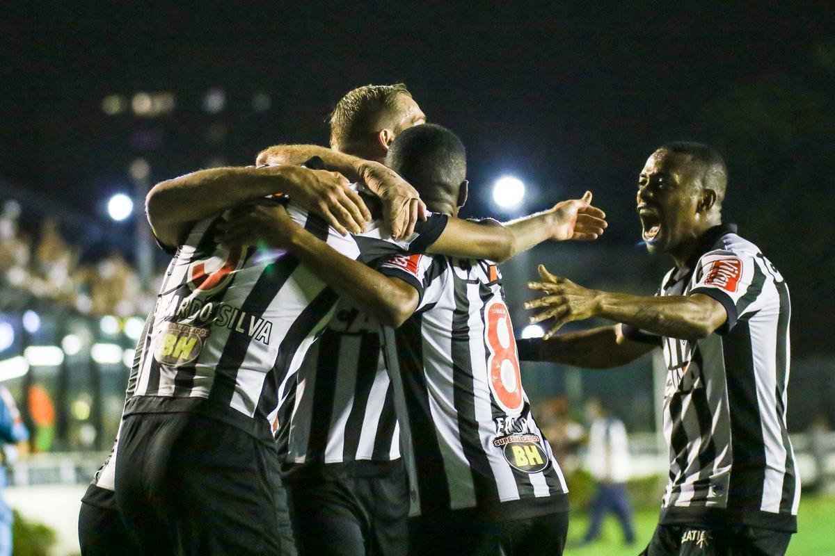 Atltico conquistou um ponto em duelo direto contra o Vasco por vaga na Copa Libertadores 