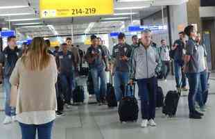 Delegao americana desembarcou em Belo Horizonte neste sbado aps vitria em Cricima