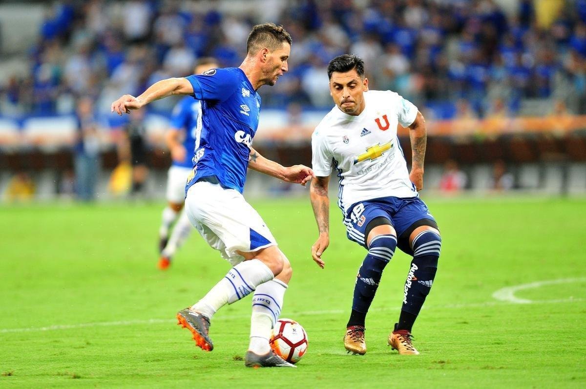 Cruzeiro vence La U por 7 a 0, assume segundo lugar do grupo na Libertadores e segue vivo na disputa