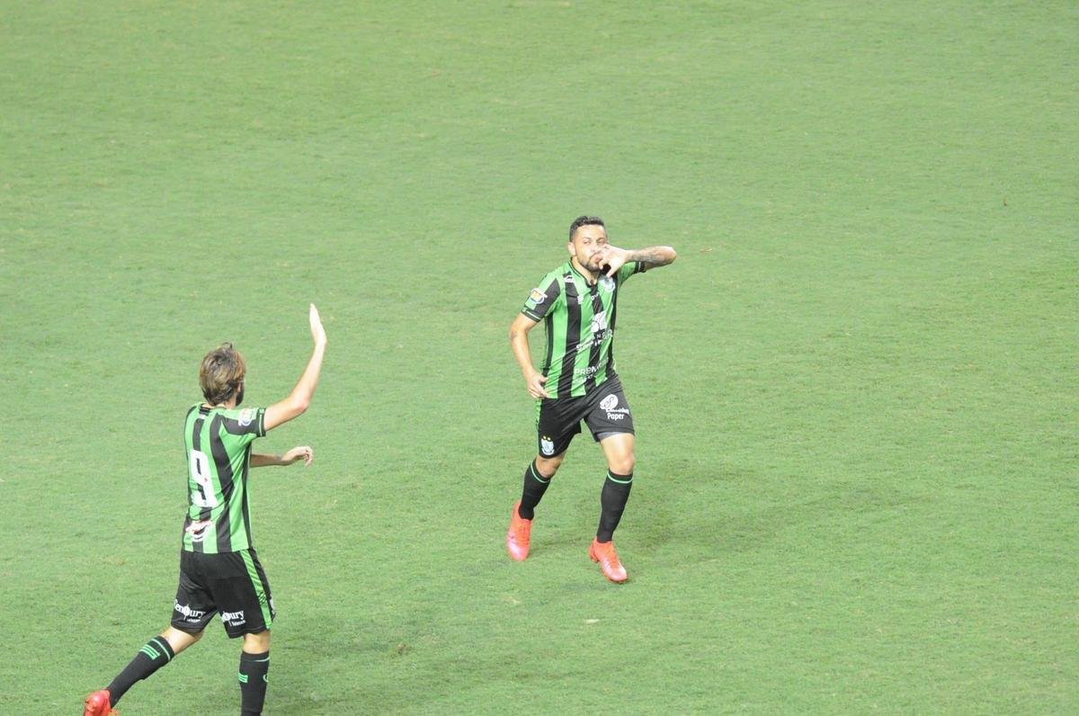 Amrica x Nutico: fotos do jogo desta sexta-feira (09/10), no Independncia, pela 15 rodada da Srie B