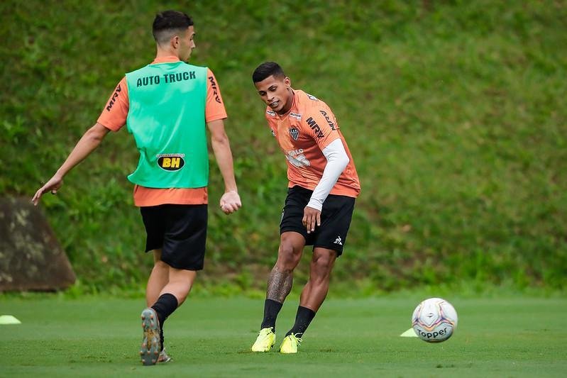 Mailton - Valor de mercado em 20/02/2020: 1,5 milho de euros. Valor de mercado em 08/04/2020: 1,3 milho de euros.