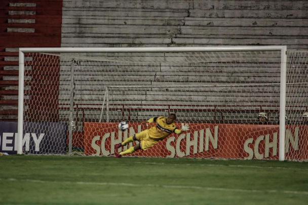 No final, Salatiel errou a cobrança que poderia dar a vitória para o Náutico