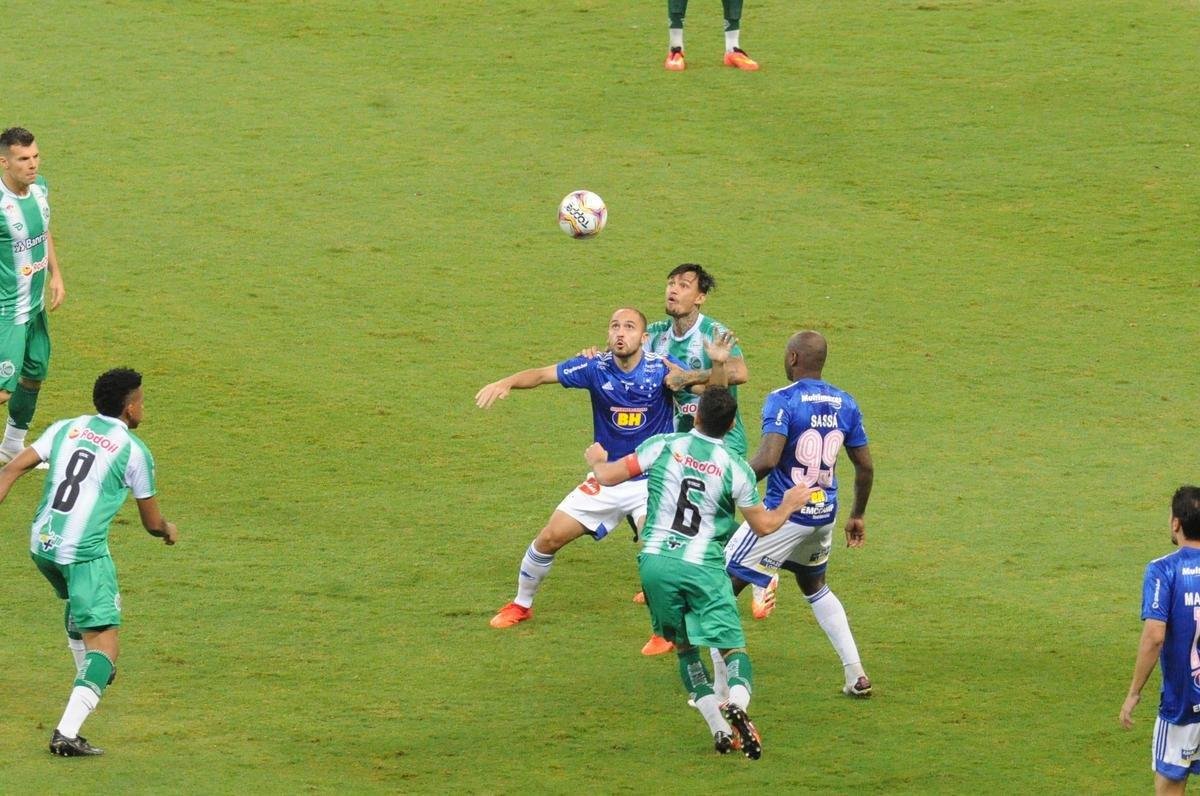 Cruzeiro x Juventude: fotos do jogo desta sexta-feira, no Mineiro, pela 16 rodada da Srie B