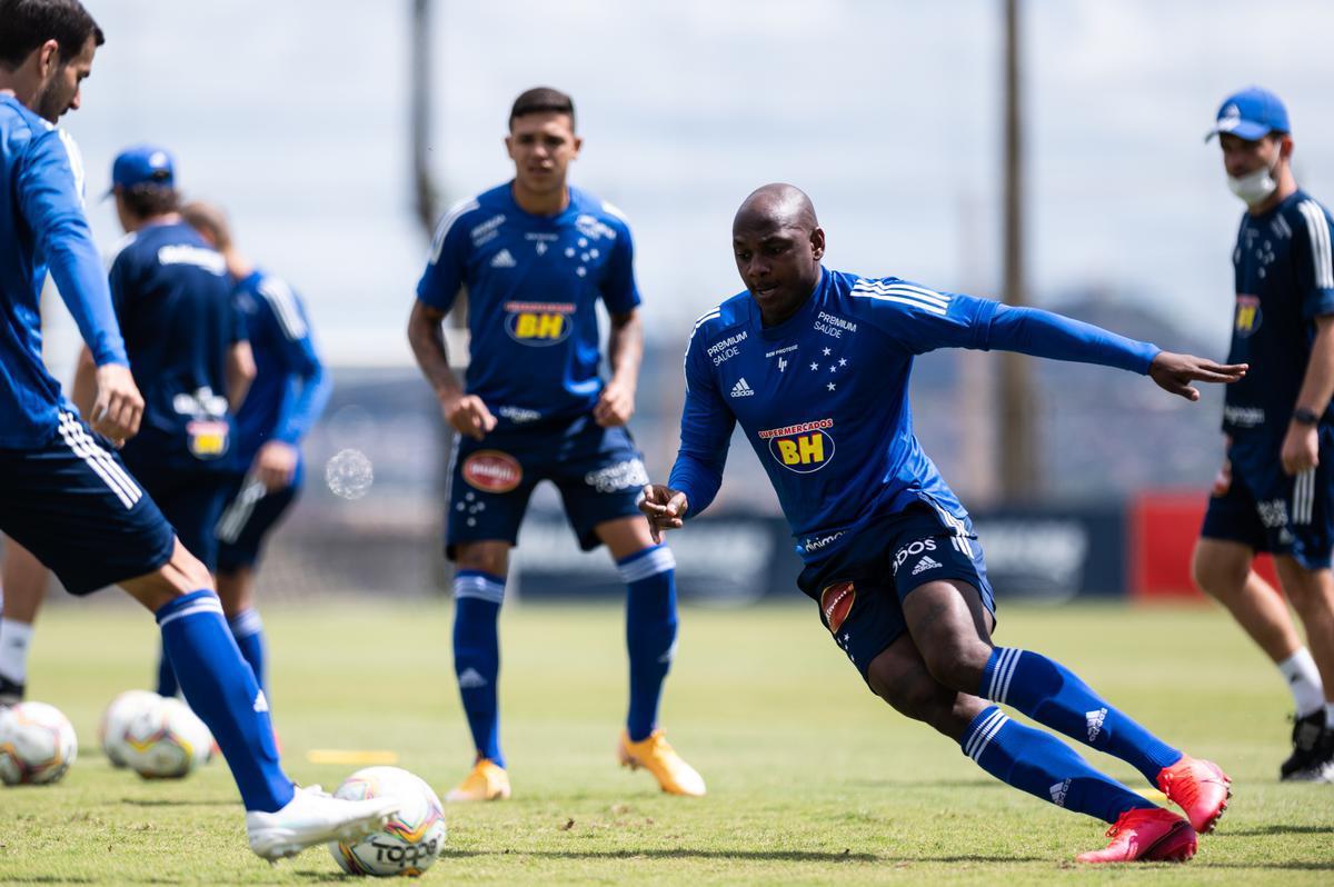 Cruzeiro se prepara para o clássico contra o América