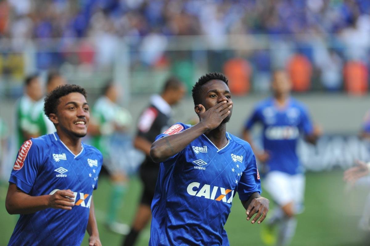 Imagens do jogo entre Cruzeiro e Coritiba, no Independncia, pela final do Campeonato Brasileiro Sub-20