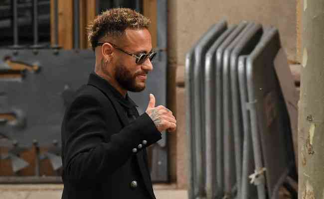 Neymar foi absolvido no caso que investigava supostas fraude e corrupo na transferncia do jogador do Santos para o Barcelona