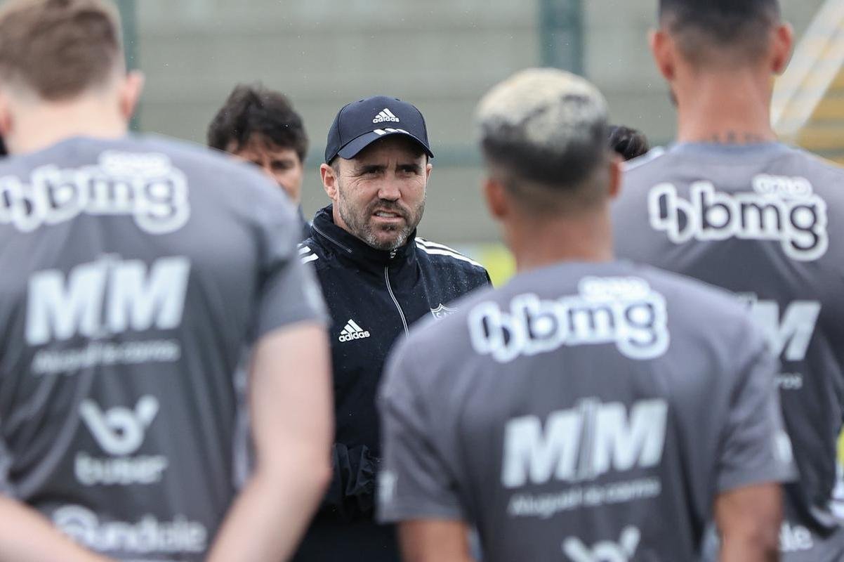 Veja fotos do primeiro dia de pr-temporada do Atltico