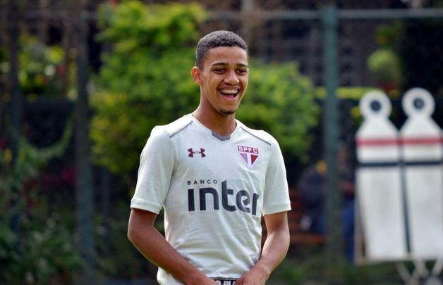 Mais jovem da lista de possibilidades, o atacante Brenner, de 18 anos, do São Paulo, disputou apenas dois jogos no Campeonato Brasileiro de 2018. Ao lado de Vitinho, recém-negociado pelo Cruzeiro com o Cercle Brugge-BEL, auxiliou a Seleção Brasileira no período de preparação para a Copa do Mundo da Rússia. Como já entrou em campo pela Copa do Brasil, não poderia defender o Cruzeiro nesta competição