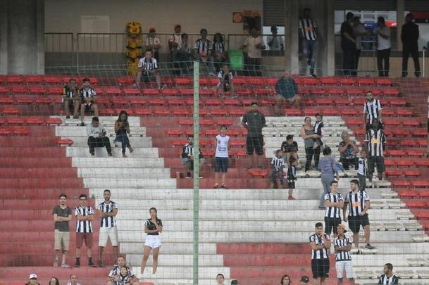 Fotos da vitria do Atltico sobre o Cear, por 2 a 1, no Independncia, com gols de Otero e Luan. Thiago Gallhardo descontou para os cearenses