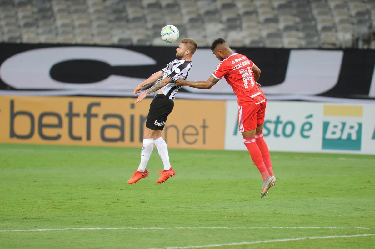 Fotos do duelo entre Atltico e Internacional, no Mineiro, em Belo Horizonte, pela 24 rodada da Srie A do Campeonato Brasileiro de 2020 (6/12/2020)