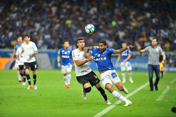 No segundo tempo, Cruzeiro tentou ampliar a vantagem e teve trs chances reais