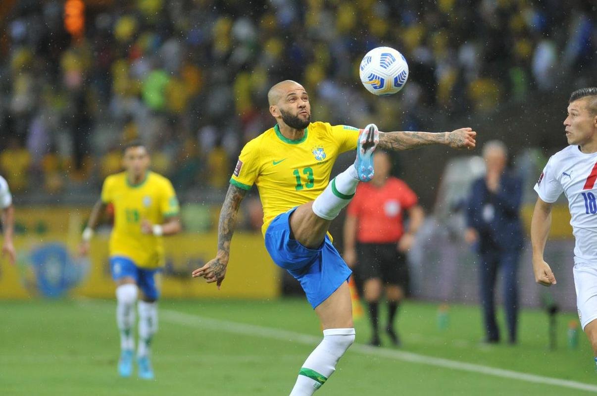 Brasil goleou o Paraguai por 4 a 0 no Mineiro, em BH, pelas Eliminatrias da Copa do Mundo, com gols de Raphinha, Philippe Coutinho, Antony e Rodrygo