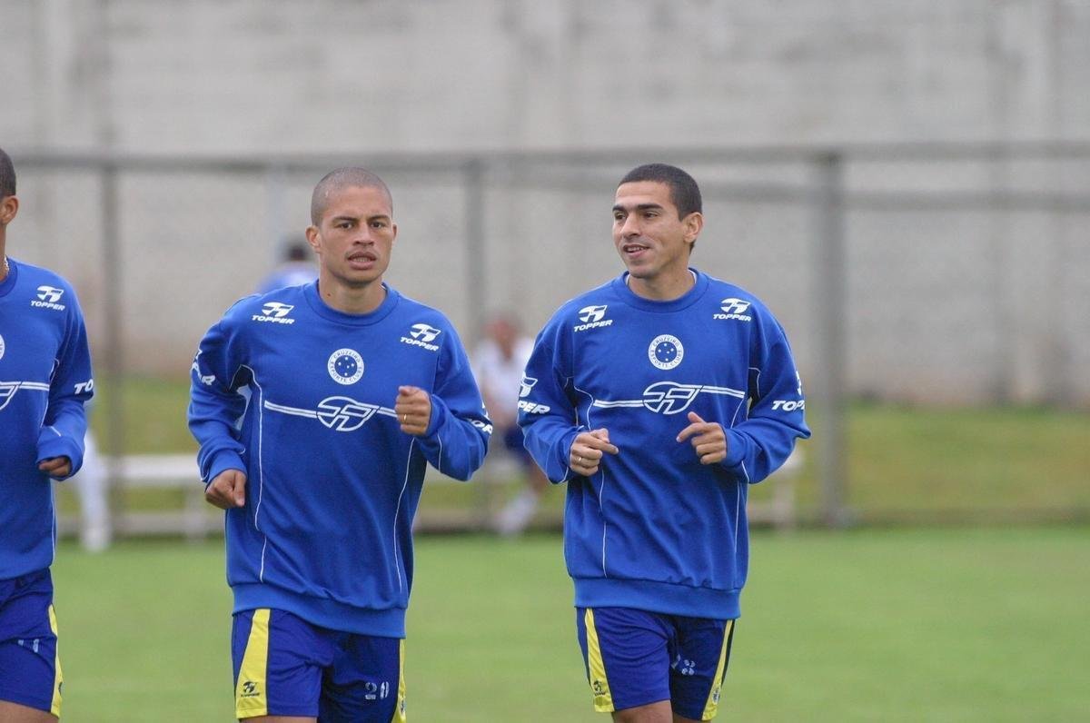 AGOSTO - Dia a dia de treinos do Cruzeiro na temporada que culminou com a Trplice Coroa
