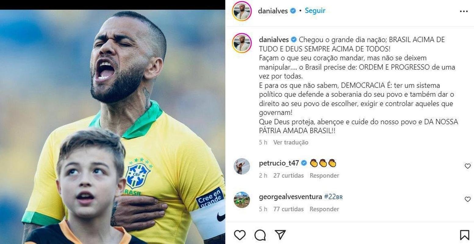 Daniel Alves, do Pumas