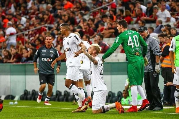 Veja imagens da vitória do Atlético sobre o Atlético-PR