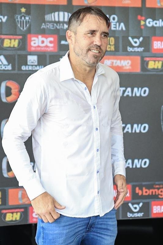 Fotos da apresentao de Eduardo Coudet no Atltico