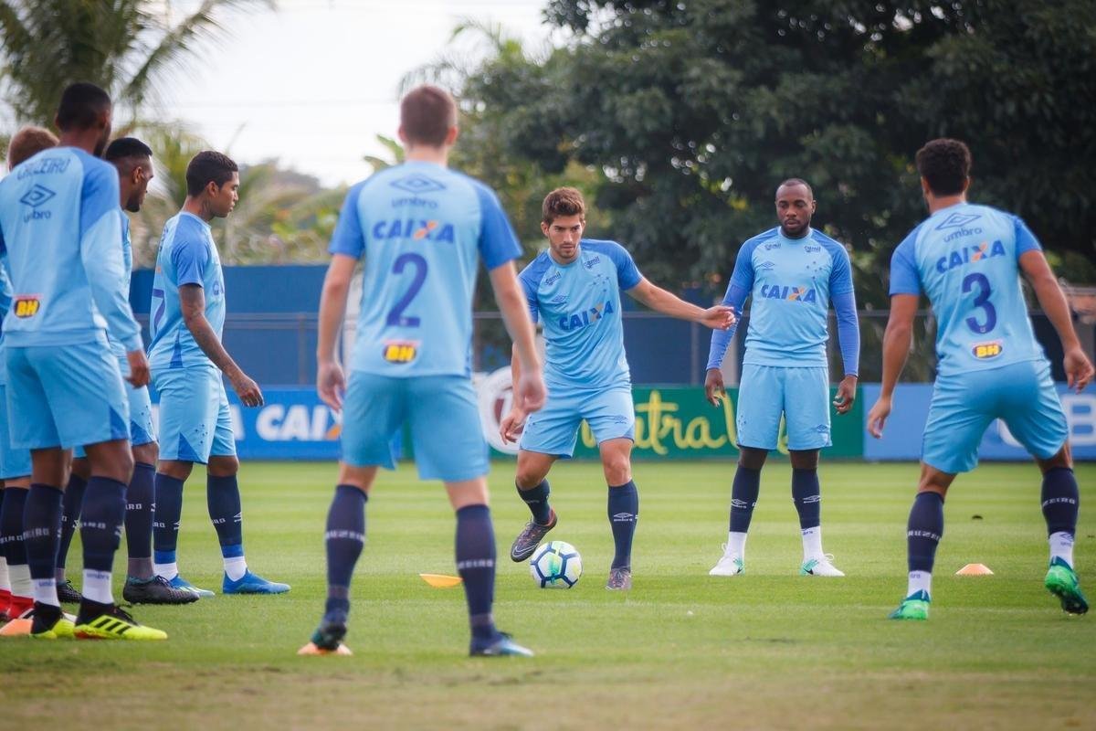 Imagens do treinamento do Cruzeiro s vsperas de duelo contra o Cear, pelo Brasileiro