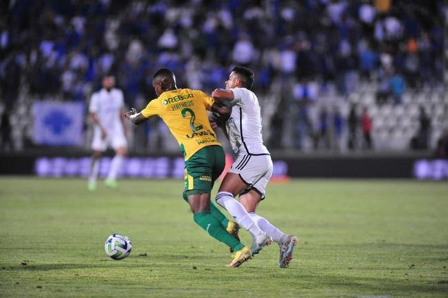 Cruzeiro x Cuiab: fotos do jogo na Arena do Jacar, em Sete Lagoas