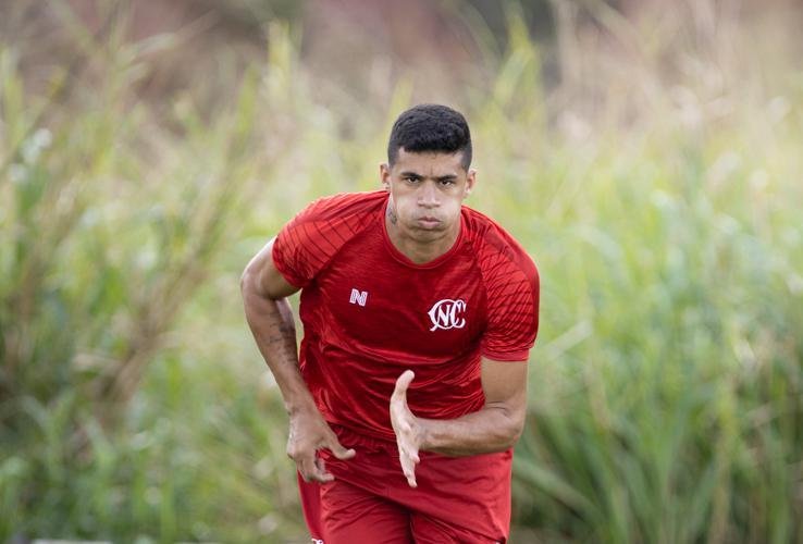 Com o elenco separado em quatro grupos, Náutico realiza primeiro dia de treinos, no Centro de Treinamento Wilson Campos, no bairro da Guabiraba, após quase três meses da suspensão das atividades, por conta da pandemia do coronavírus