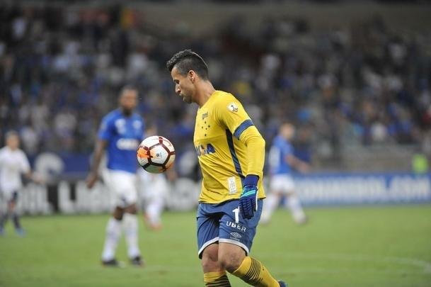 Fotos do primeiro tempo de Cruzeiro x La U, no Mineiro, pela Copa Libertadores