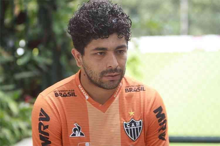 Luan - Em dezembro de 2019, Luan acertou sua sada para o V-Varen Nagasaki-JAP. Neste incio de temporada, disputou trs jogos com o clube japons e ainda no balanou as redes