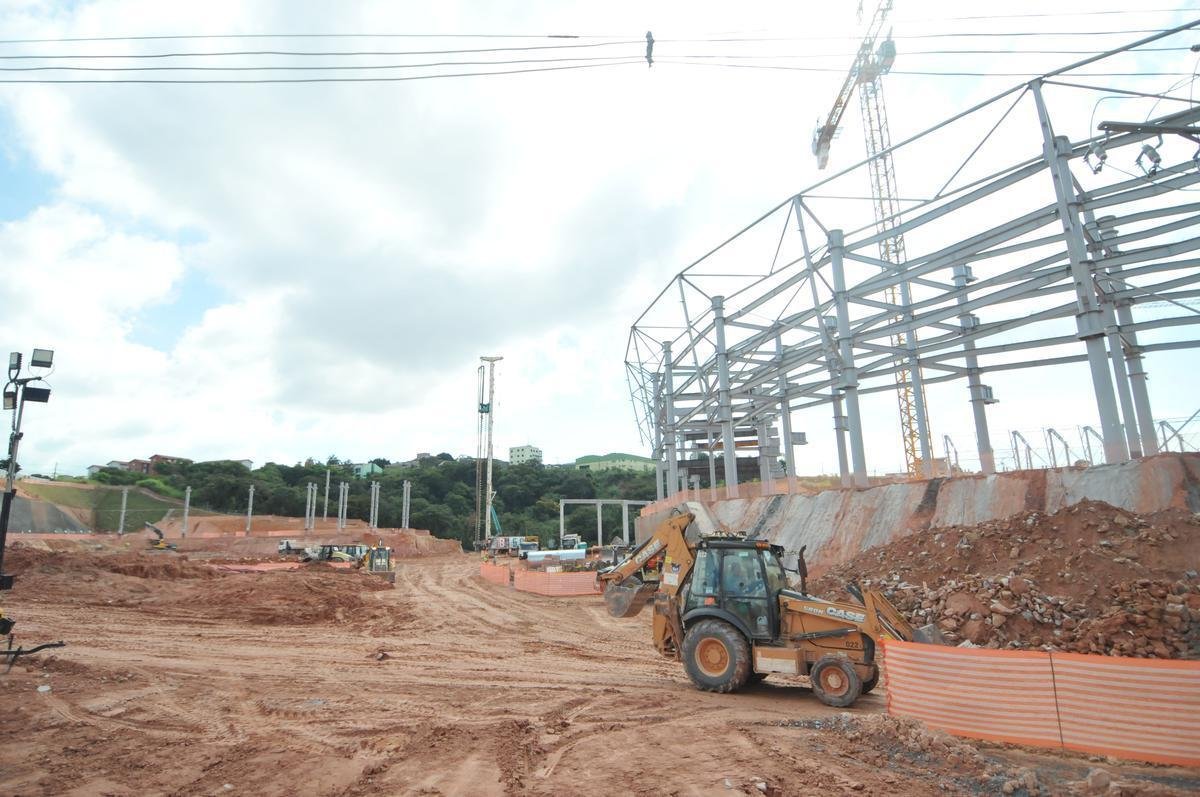 Arena MRV completa um ano de obras neste 20 de abril de 2021. Veja como est o andamento da construo do estdio do Atltico, que tem previso de ficar pronto em outubro de 2022. Sero 46 mil lugares, 2.333 vagas de estacionamento, 40 bares e 80 camarotes. O empreendimento fica no bairro Califrnia, em Belo Horizonte. (Fotos de Gladyston Rodrigues/EM/D. A Press)