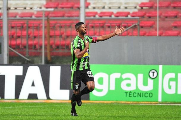 Fotos do duelo entre Amrica e Vitria, no Independncia, pela 36 rodada da Srie B do Brasileiro