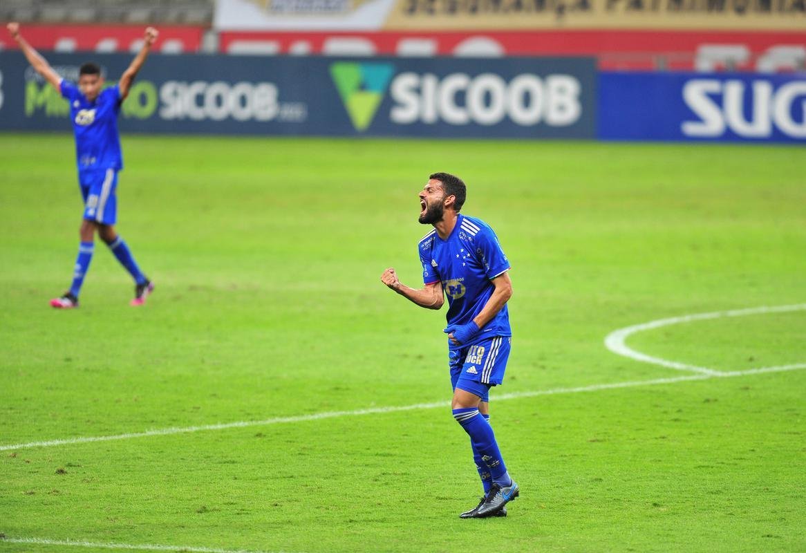 Cruzeiro x Patrocinense: veja fotos da partida pelo Mineiro