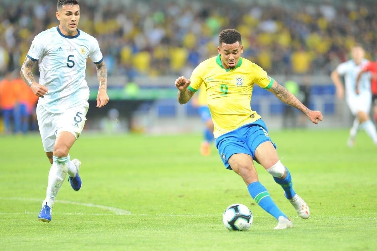 Fotos da vitria do Brasil sobre a Argentina, por 2 a 0, no Mineiro, pela semifinal da Copa Amrica; Gabriel Jesus e Firmino marcaram os gols da seleo em BH