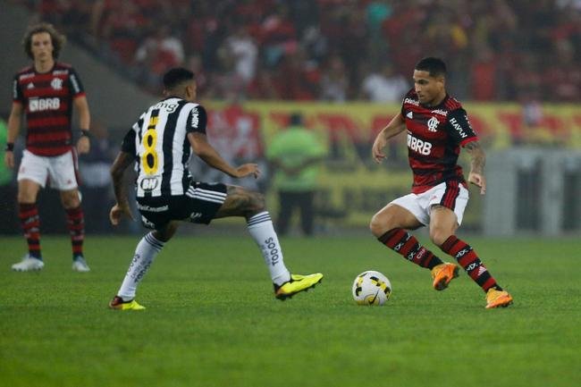 Arrascaeta abriu o placar para o Flamengo: 1 a 0
