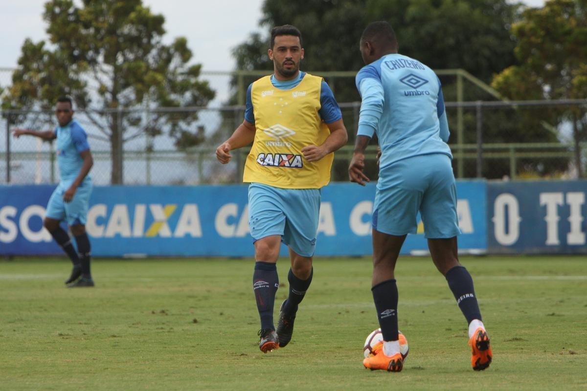 Imagens do treino do Cruzeiro neste domingo (20/05/2018)
