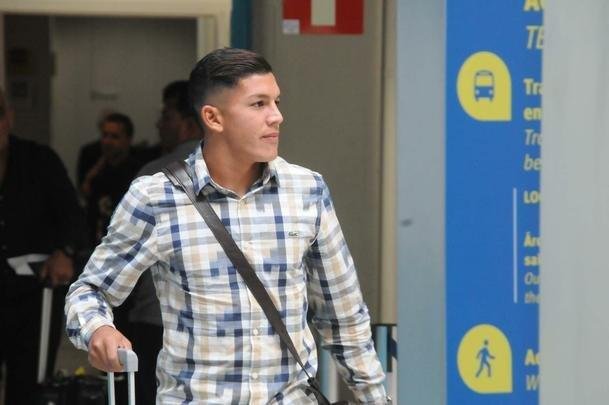 O volante argentino Lucas Romero, de 21 anos, desembarcou nesta quarta-feira no Aeroporto de Confins