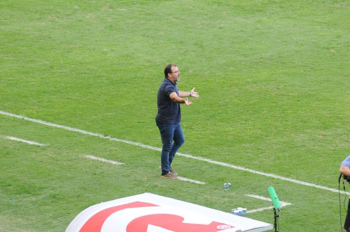 Fotos da partida entre Cruzeiro e Bahia, no Mineir�o, pela 20� rodada da S�rie B do Brasileiro